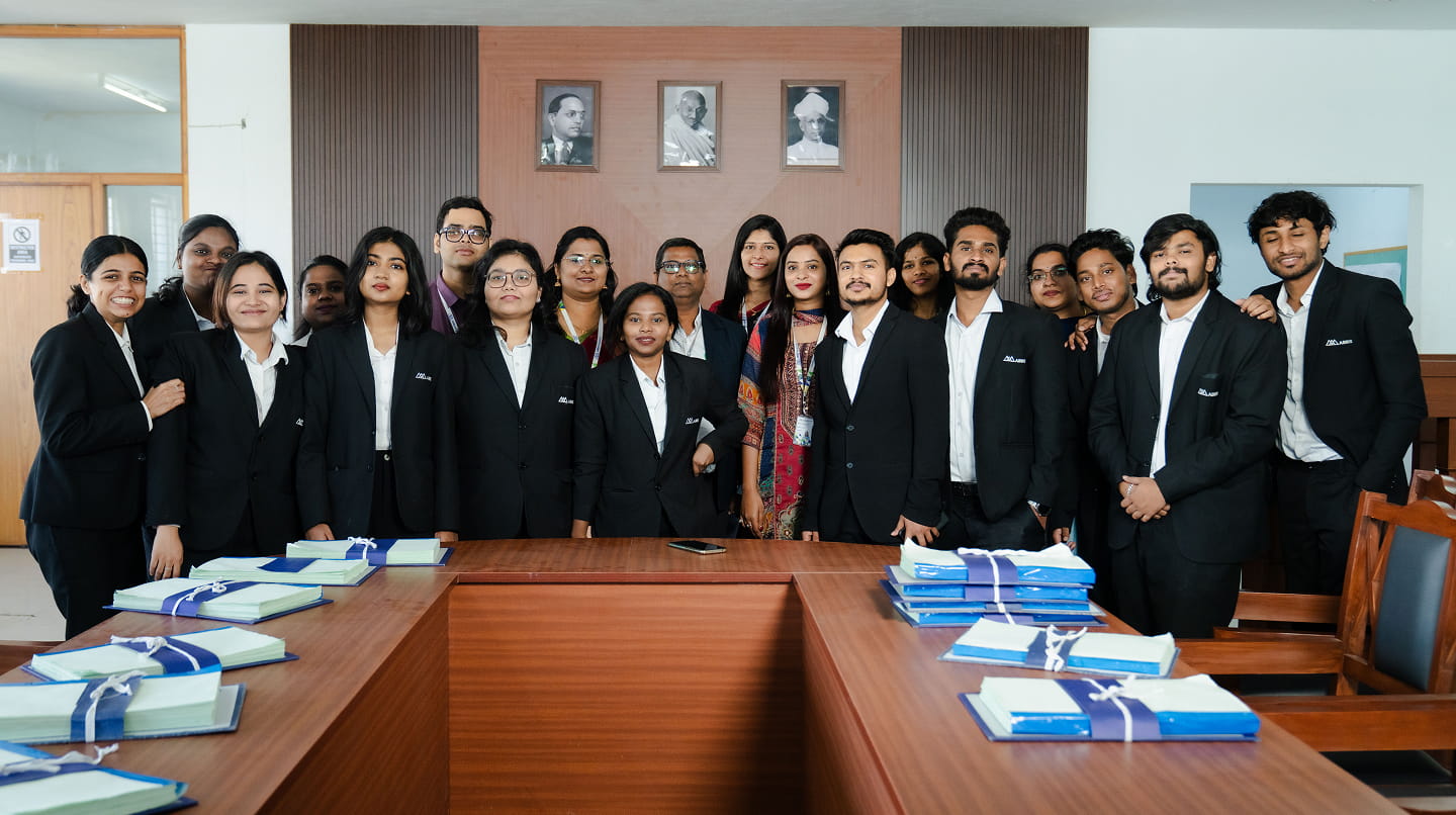 Compulsory internship briefing at ABBS Law College